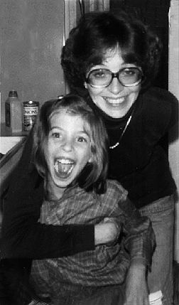 [Childhood photo of Shelby with her mother]